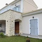 A B I Villa