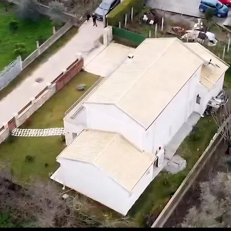 Villa A B I Valjiosi